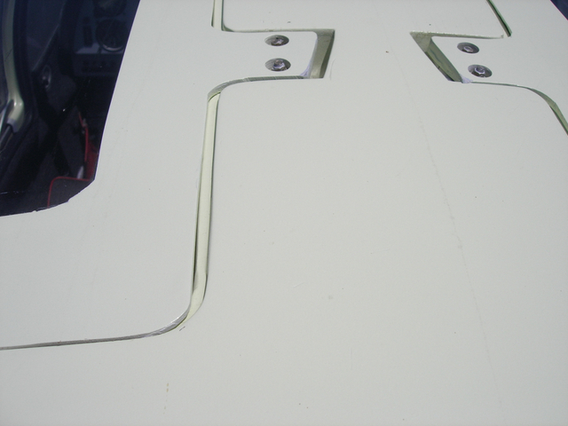 Aft_door_hinges_1_Y9_06_07